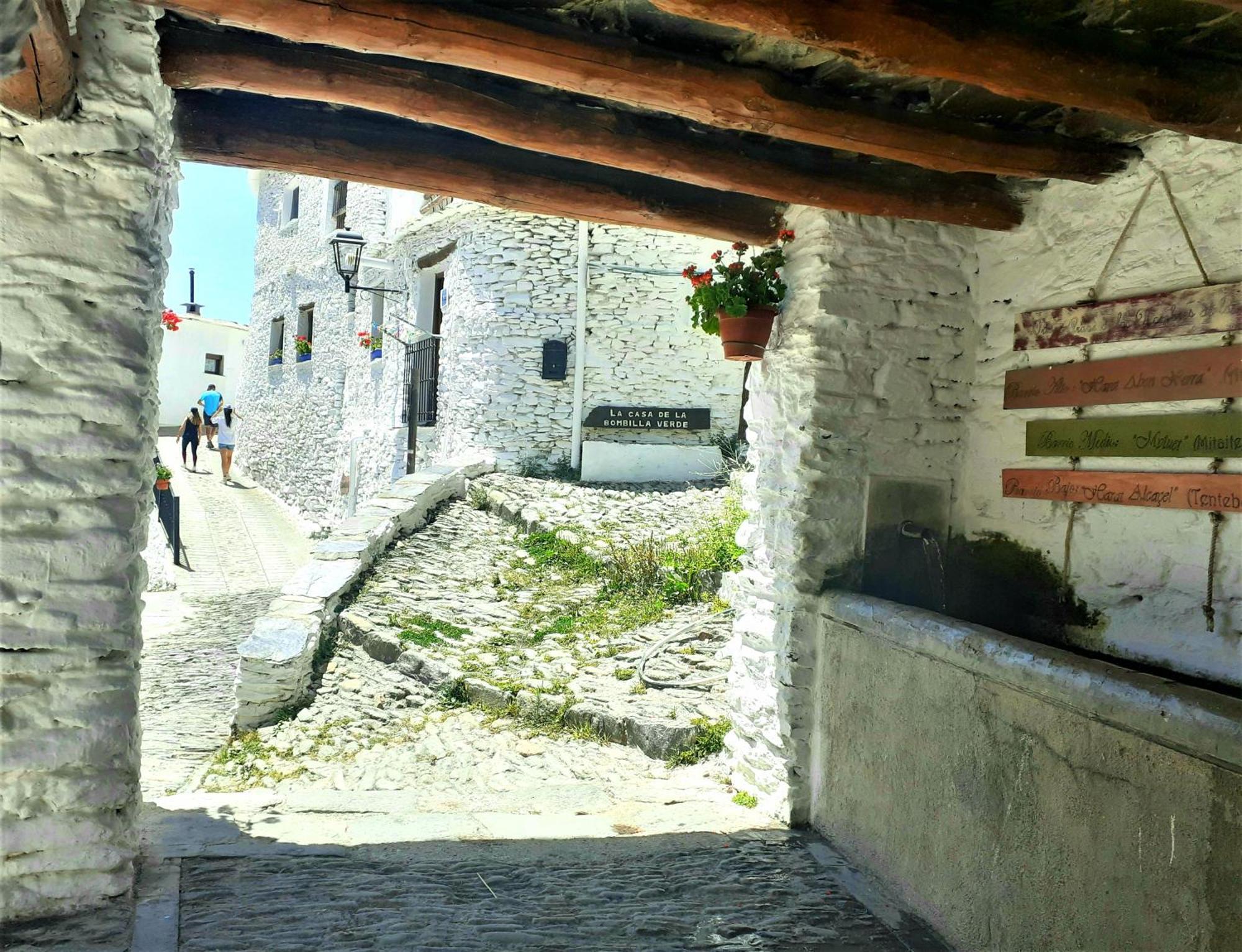 La Casa De La Bombilla Verde Trevelez Luaran gambar