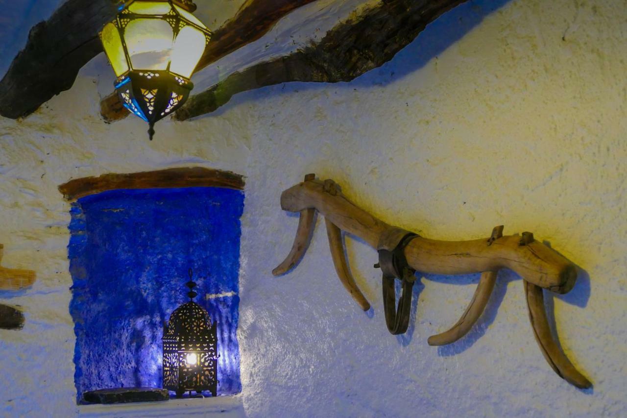 La Casa De La Bombilla Verde Trevelez Luaran gambar