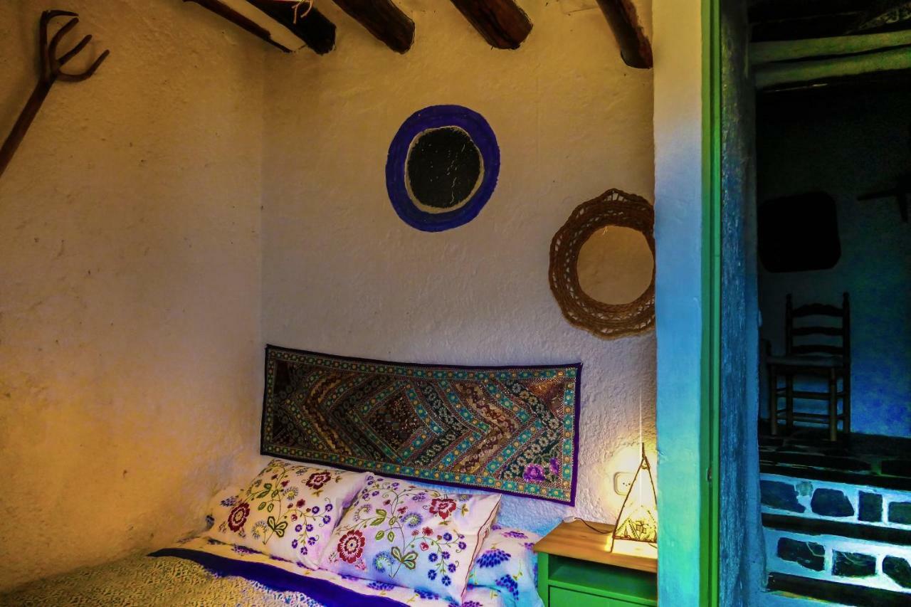 La Casa De La Bombilla Verde Trevelez Luaran gambar